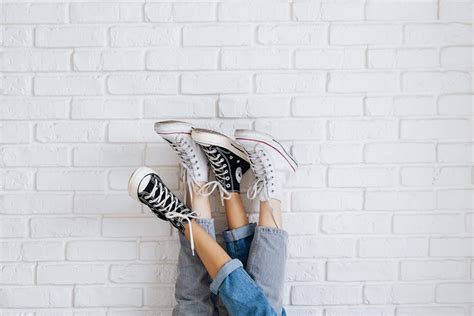 Wearing Shoes 的图像结果