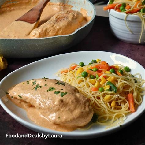 Pollo en Chipotle - Authentic Mexican Creamy Chipotle Chicken Recipe
