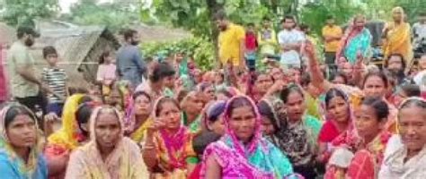 MAN, WOMAN KILLED IN ELEPHANT ATTACK; ANGRY LOCALS BLOCK ROAD - Finger ...