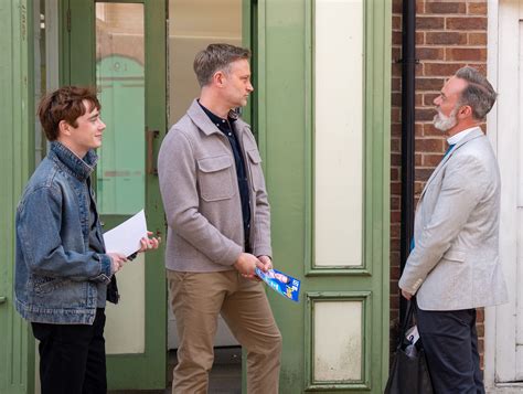 Coronation Street confirms crash shock for Asha in 25 spoiler pictures