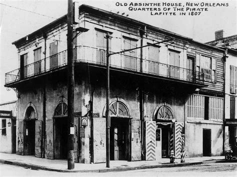 Here's What It's Really Like Inside the Oldest Bar in the United States
