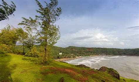 Discover Kudle Beach: Gokarna's Secluded Haven | Incredible India