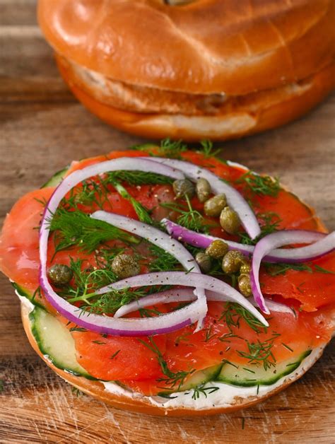 The Best Lox Bagel - Alphafoodie