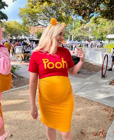 Pregnant Halloween Costume Idea! Winnie the Pooh and Friends 🍯 ...