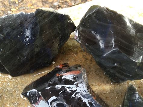 Dig your own obsidian (legally!) - Glass Buttes, Oregon