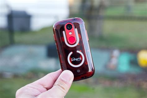 Smallest Android Phone 的图像结果