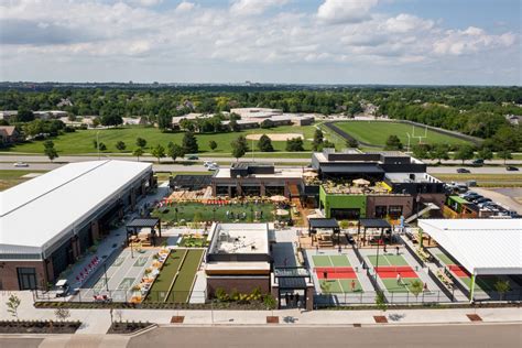 Bars and Nightclubs Around Kansas City | Visit KC