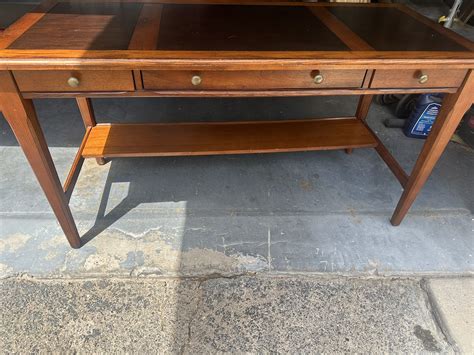 WOOD DESK for Sale in El Paso, TX - OfferUp