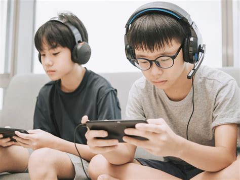 Sports versus screens | Meer