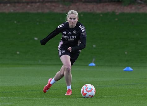 Gallery: Women turn attention back to WSL | Gallery | News | Arsenal.com