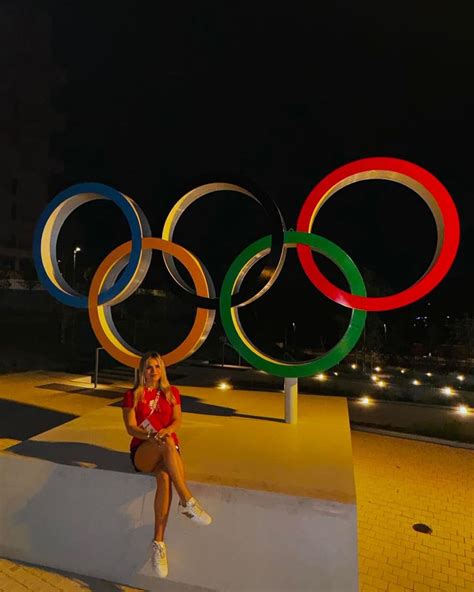 Luana Alonso: De los Juegos Olímpicos a OnlyFans; exnadadora dio el salto a la plataforma para ...