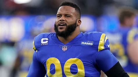 Aaron Donald 40 time: Is Rams DT faster than Myles Garrett?