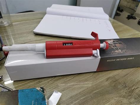 WKM Micropipette Variable Range 100-1000 ul with calibration report ...