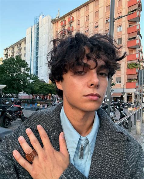 benjamin de almeida | Just beautiful men, European casual, Hottest guy ever