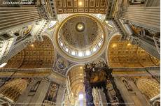 cupola vaticano la cupola di michelangelo vista dall interno di san pietro cupola vaticano la cupola di michelangelo vista dall interno di san pietro