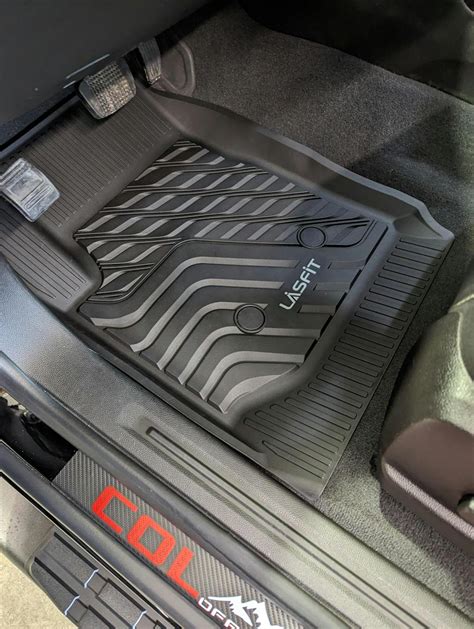 Chevy Colorado Floor Liners