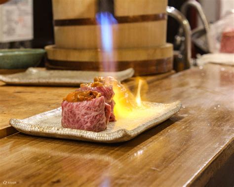 Tsukiji Market Tour & Sushi-Making with Renowned Chef in Ginza - Klook ...