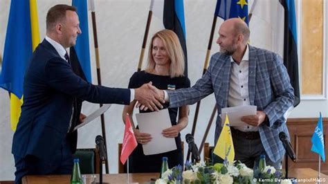 Women Politicians Estonia 的图像结果