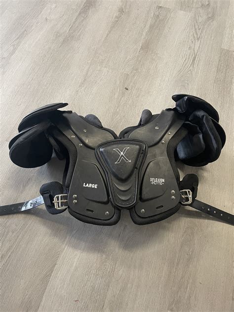 Adult Large Xenith Xflexion flyte Shoulder Pads | SidelineSwap