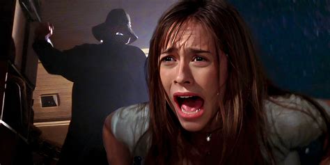 The Front Room Review: Kathryn Hunter's Delightfully Unhinged Genius Is ...