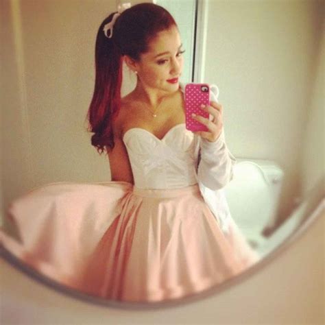 Ariana Grande Twitter Instagram and Personal Photos – January 2015 ...
