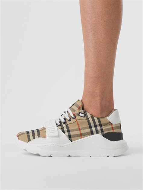 Burberry shoes - munimoro.gob.pe