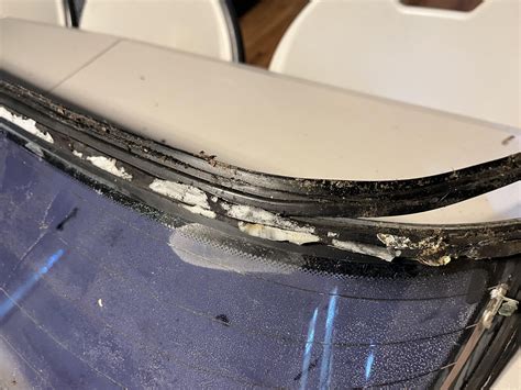 Sw20 rear window seals: replacement? : r/mr2