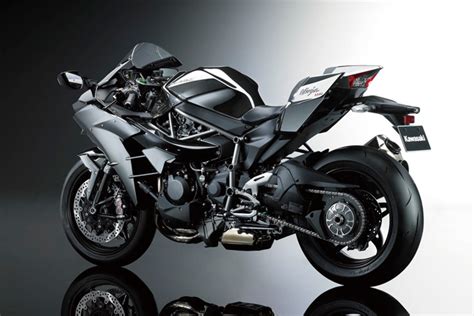Kawasaki Ninja H2 Price, Images, Colours, Mileage, Specs & Reviews