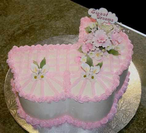 Simple Baby Shower Cakes 的图像结果