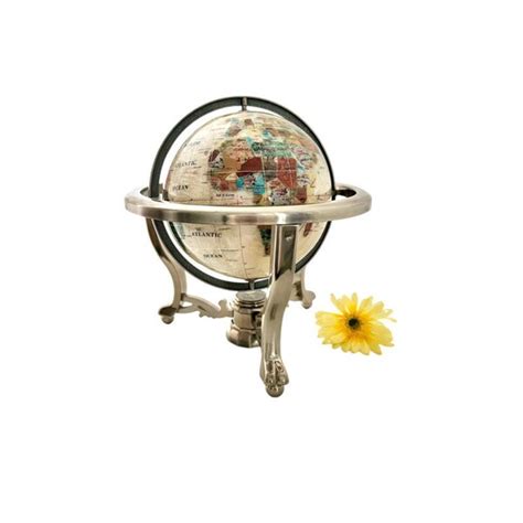 Vintage World Globe 的图像结果