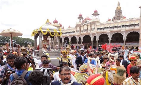 In photos: Jamboo Savari procession and Torchlight Parade mark the end ...