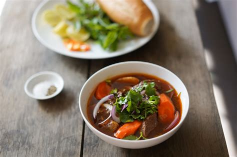 Bò Kho Recipe (Vietnamese Beef Stew) - Hungry Huy