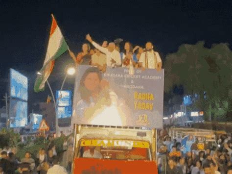 Radha Yadav honored with grand roadshow in Vadodara: Star cricketer ...