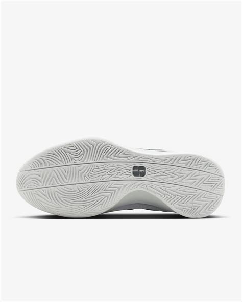 Sabrina 1 'Beyond the Game' Basketball Shoes. Nike SK