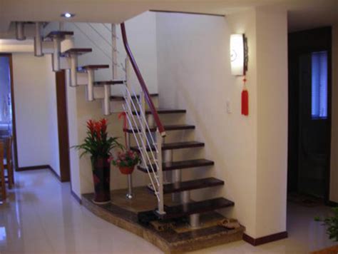 60平loft公寓简约创意设计之楼梯-家居美图_装一网装修效果图