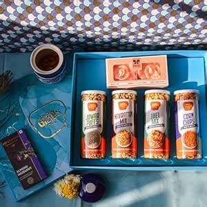 Tasty Giants Elite Gift Box | Roasted Snacks Gift Box | Diwali Gift ...