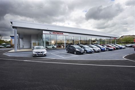 Honda Bracknell Luxury Cars Showroom