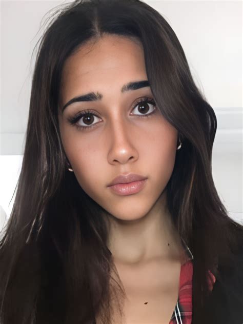 Izzy Green (Actress) Age, Wiki, Videos, Photos, Height, Weight and More in 2025 | Beauty ...