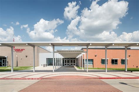 Katherine Smith Elementary School Phases I-III – BRAVE/architecture