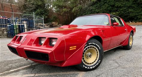 Pontiac Firebird's Instagram, Twitter & Facebook on IDCrawl