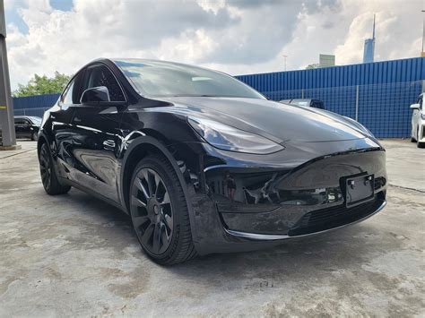 Tesla Model Y Best Color 的图像结果