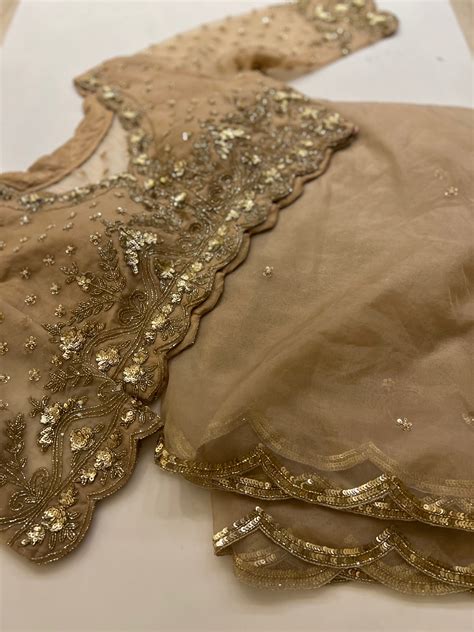 Biscotti Gold organza handwork saree – Ranas Vogue