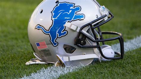 [200+] Detroit Lions Wallpapers | page 3 | Wallpapers.com