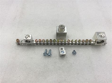 Eaton MB816P200BTS BR Meter Center Neutral/Ground Bar Kit with 17 Term