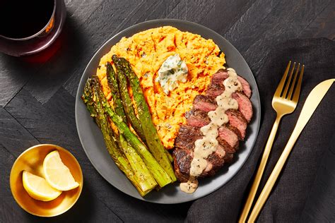 Beef Tenderloin with Au Poivre Sauce Recipe | HelloFresh