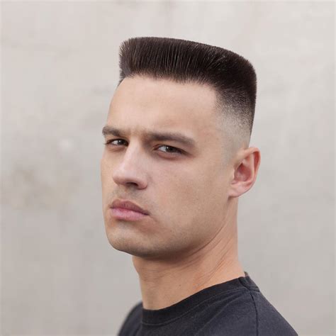67 Best 90s Hairstyles for Men [2024 Style Guide]