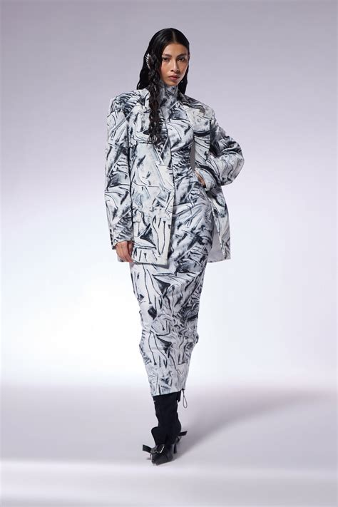 Crushed Paper Print Blazer – Cilvr Studio