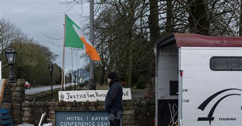 Protest ends outside Co Tipperary hotel used to house asylum seeker ...