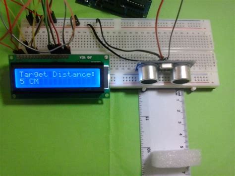 Distance LCD Arduino 的图像结果
