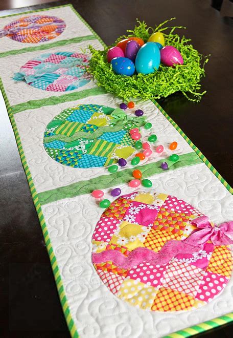 A Charming Patchwork Easter Egg Table Runner – Quilting Cubby